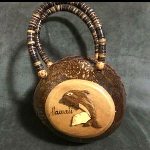 Hawaii coconut handbag